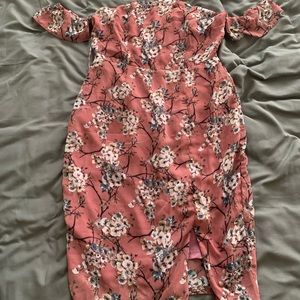 MISSGUIDED FLORAL DRESS